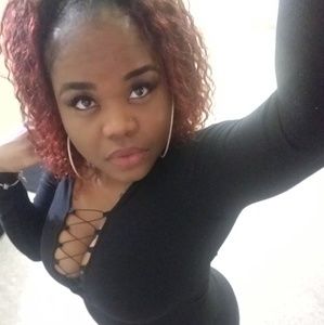 Meet your Posher, Junelle